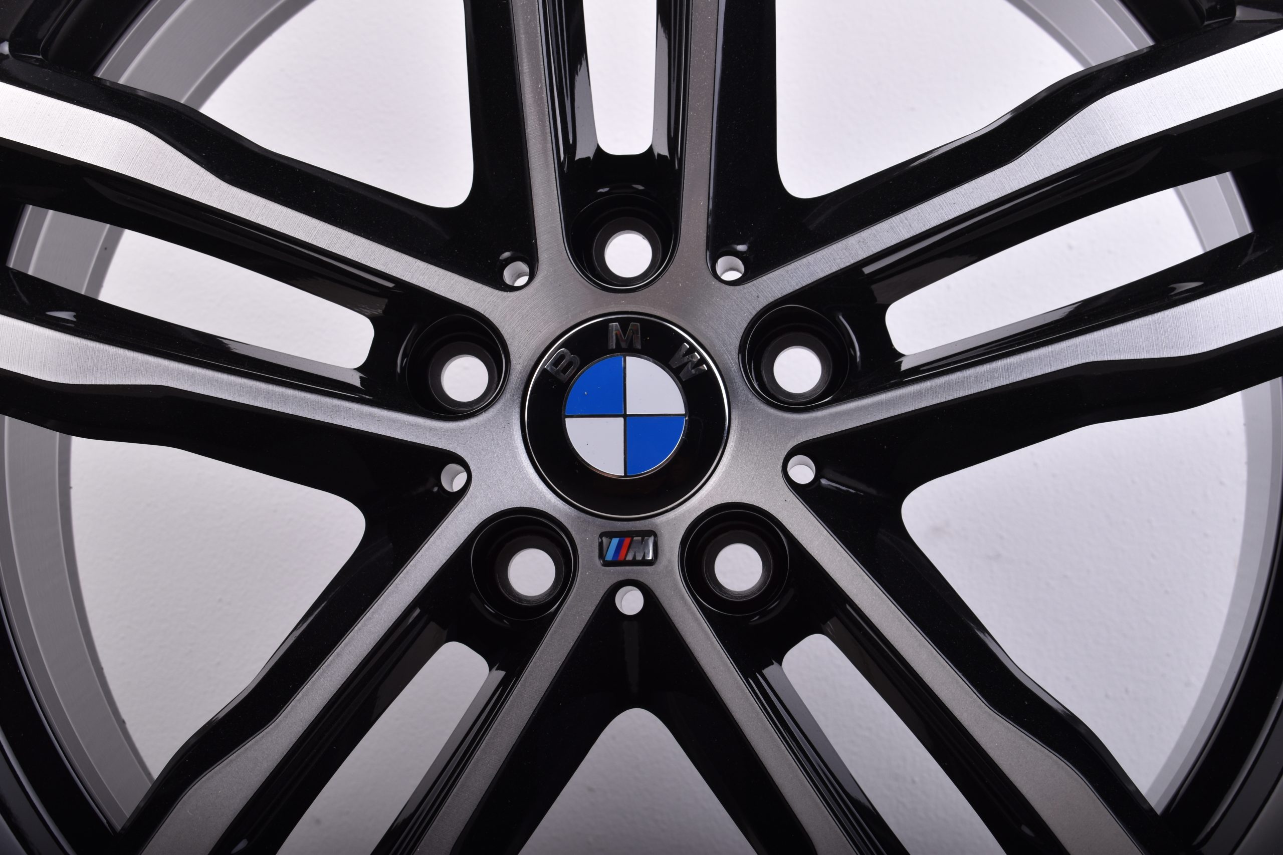 4x Originale BMW 3er F30 F31 4er F32 F33 F36 M704 19 Zoll Felgen 6 4x Originale BMW 3er F30 F31 4er F32 F33 F36 M704 19 Zoll Felgen – Bild 6