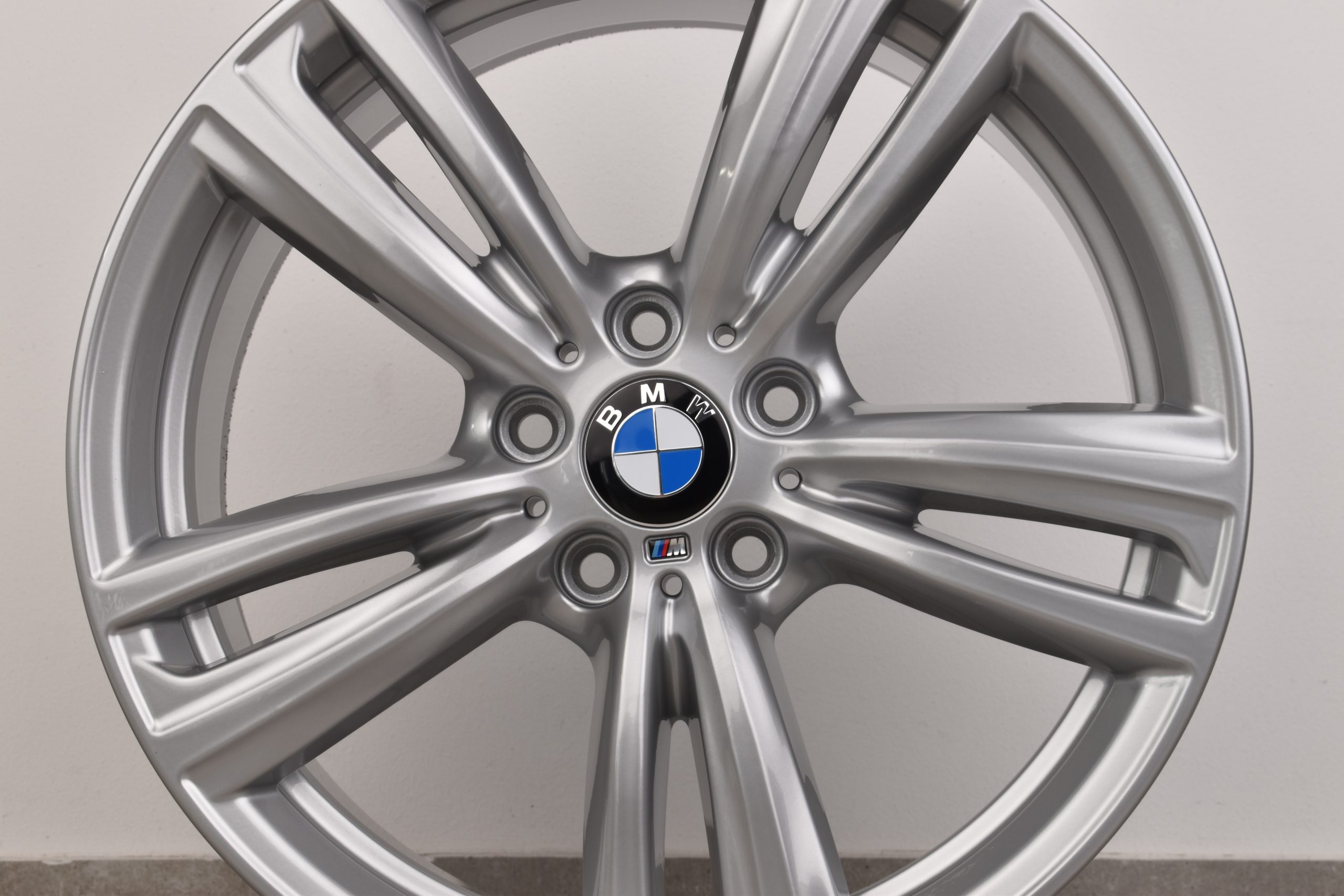 4x Original BMW 3er F30 F31 4er F32 F33 4er F36 19 Zoll" M442 Felgen - Silber 6 4x Original BMW 3er F30 F31 4er F32 F33 4er F36 19 Zoll" M442 Felgen - Silber – Bild 6