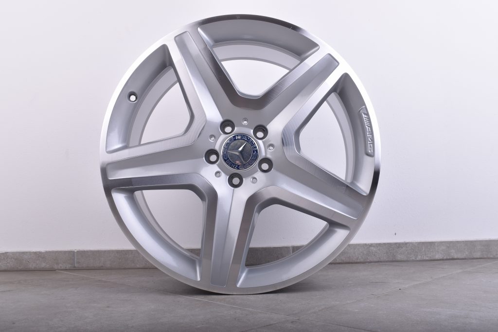 Original_Mercedes_AMG_M_Klasse_ML_166_20_Zoll_Felgen