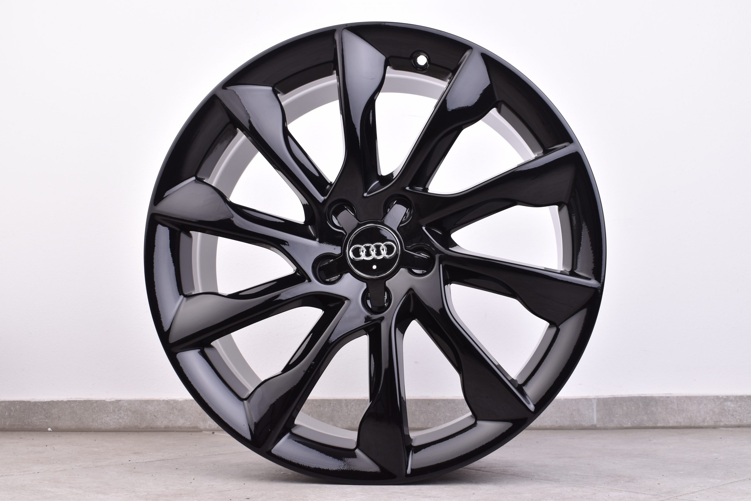 4x Original Audi A5 S5 8T 19 Zoll Felgen / 10-Speichen / Schwarz 5 Original_Audi_A5_S5_8T_19_Zoll_10_Speichen_Felgen_Schwarz