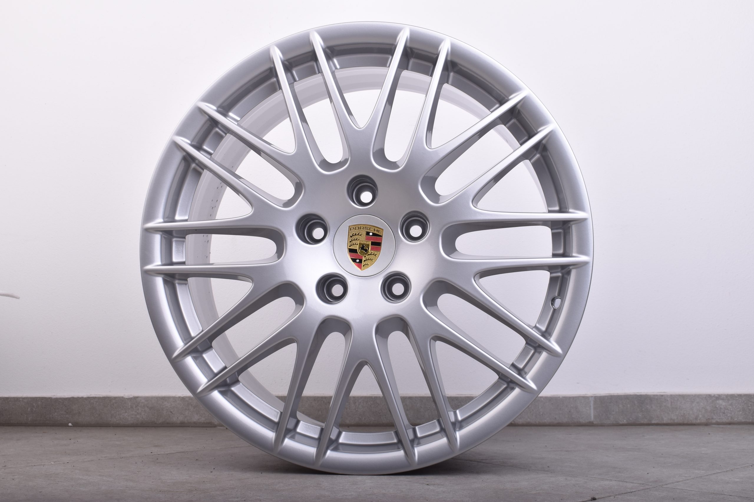 Original_Porsche_Cayenne_RS_Spyder_20_Zoll_Felgen_Silber