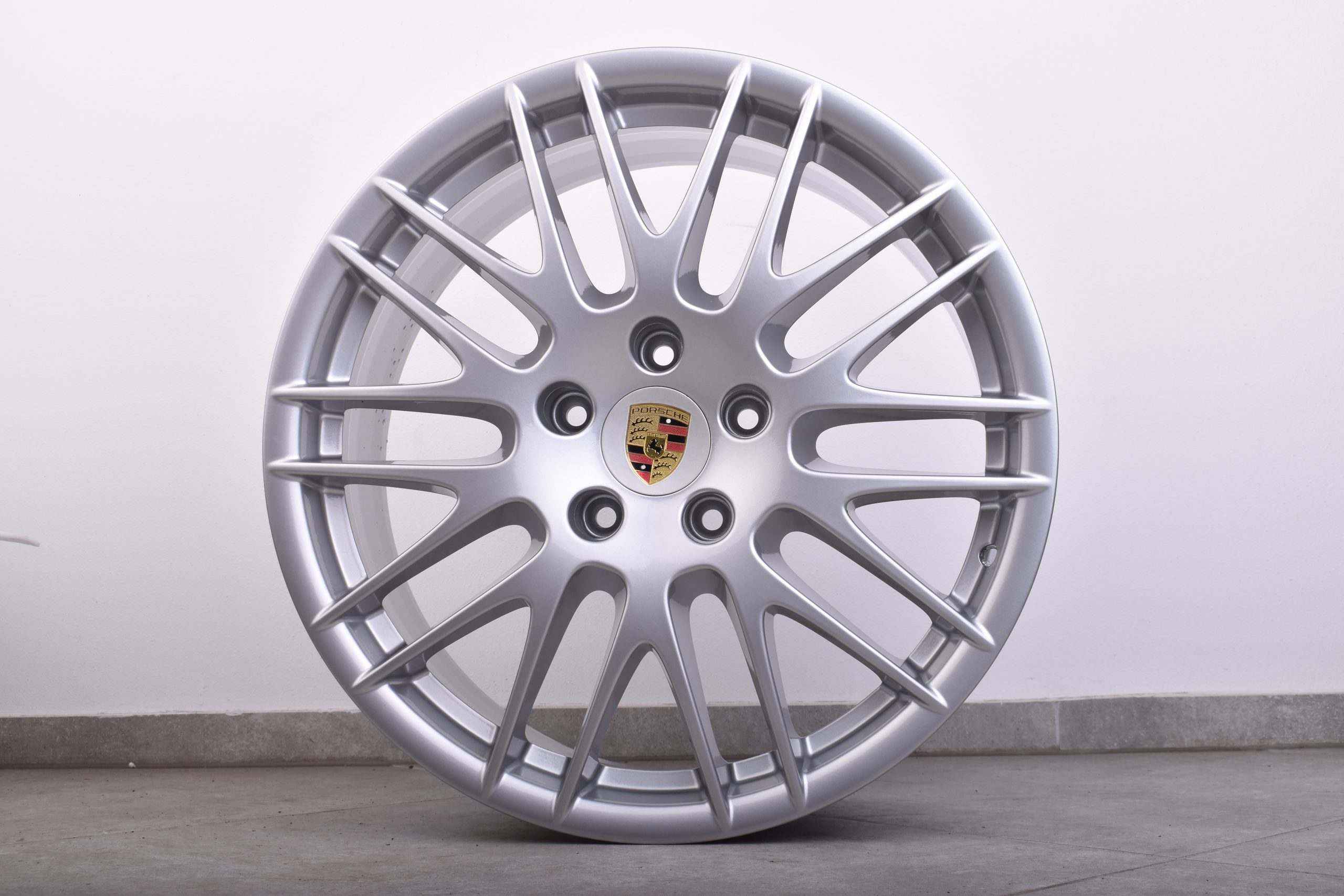 Original_Porsche_Cayenne_RS_Spyder_20_Zoll_Felgen_Silber