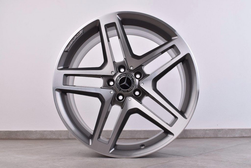 Mercedes AMG 20 Zoll GLK Klasse X204 Felgen Himalaya Grau – Ansicht 2