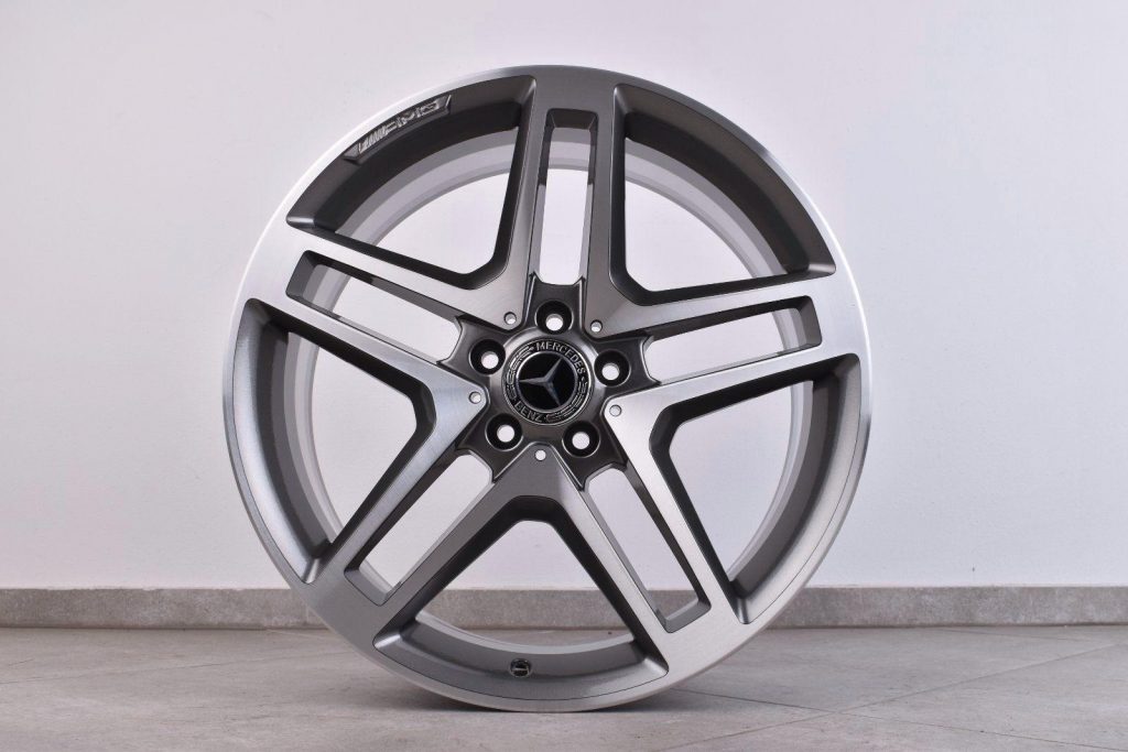 Mercedes AMG 20 Zoll GLK Klasse X204 Felgen Himalaya Grau – Ansicht 3