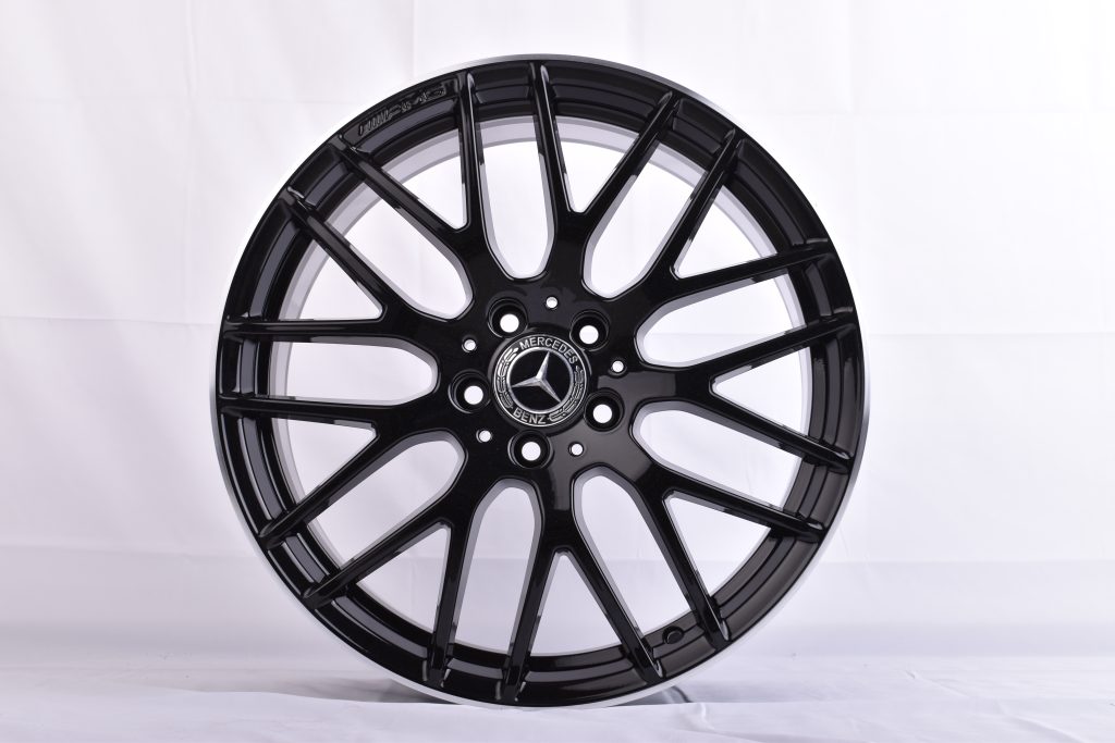 Original Mercedes A45 CLA45 AMG 19 Zoll Felgen 8J ET48 A1764010900 – Ansicht 3