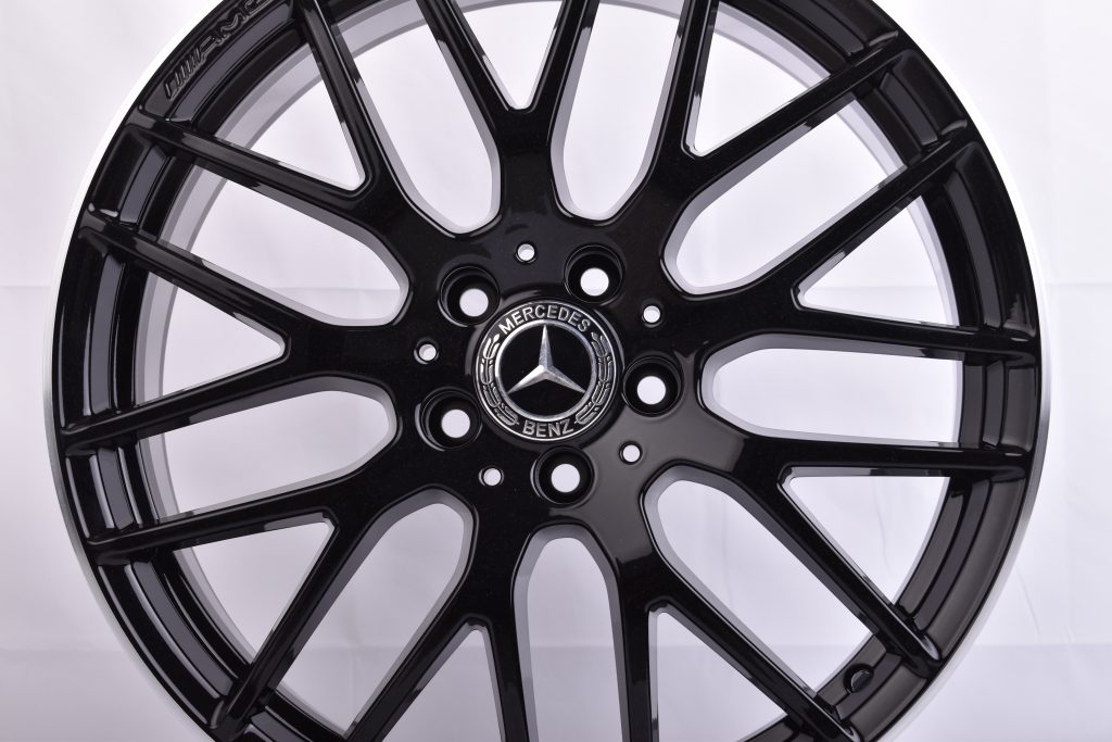 Original Mercedes A45 CLA45 AMG 19 Zoll Felgen 8J ET48 A1764010900 – Ansicht 6