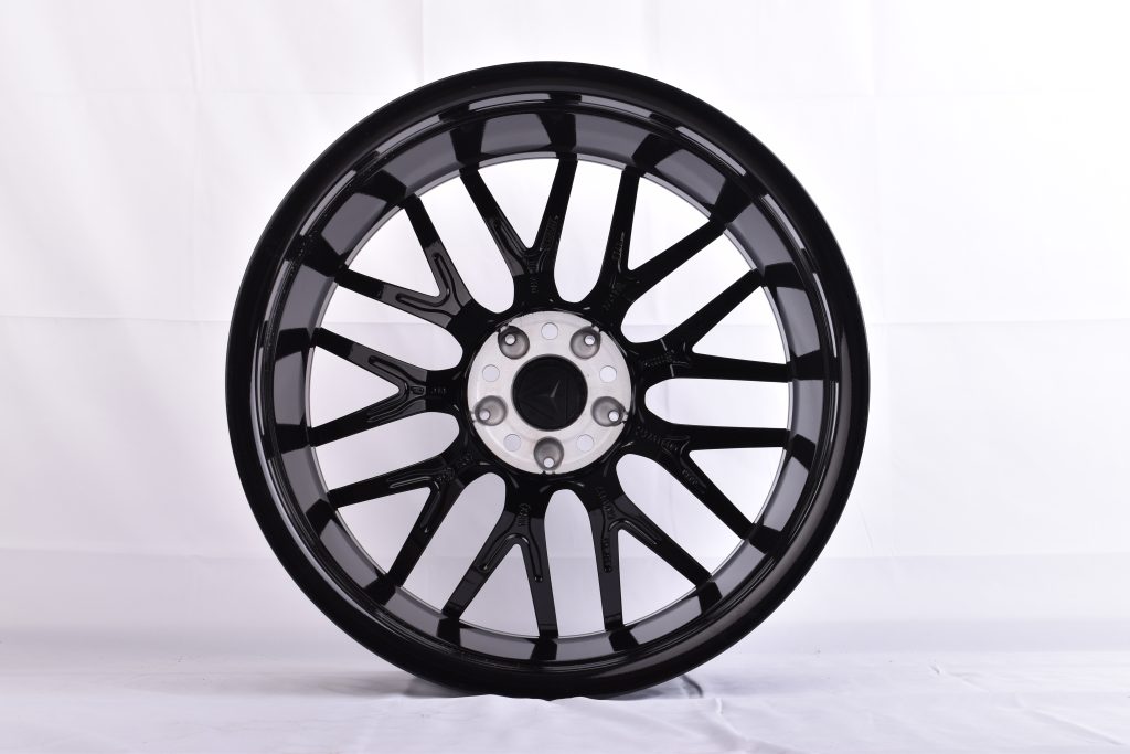 Original Mercedes A45 CLA45 AMG 19 Zoll Felgen 8J ET48 A1764010900 – Ansicht 7