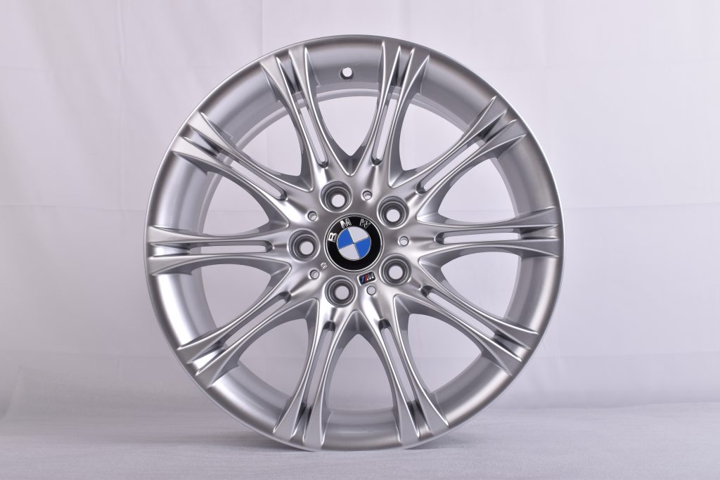 Original BMW 3er E46 Z4 E85 18 Zoll Styling 135 M Felgen Dekorsilber – Ansicht 5
