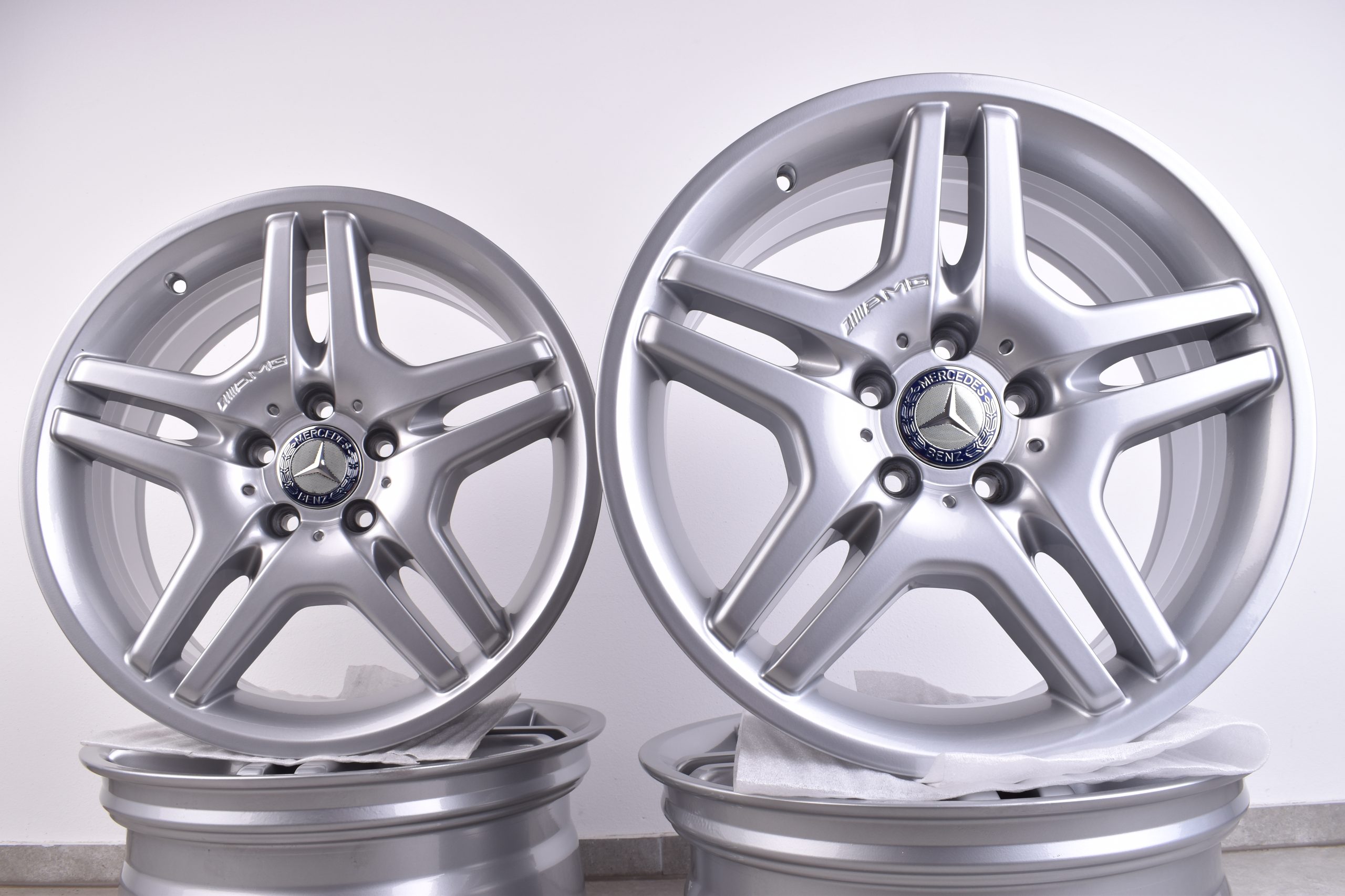 1x Original Mercedes S Klasse W220 18 Zoll Felge Silber 9J ET44 A2204013502