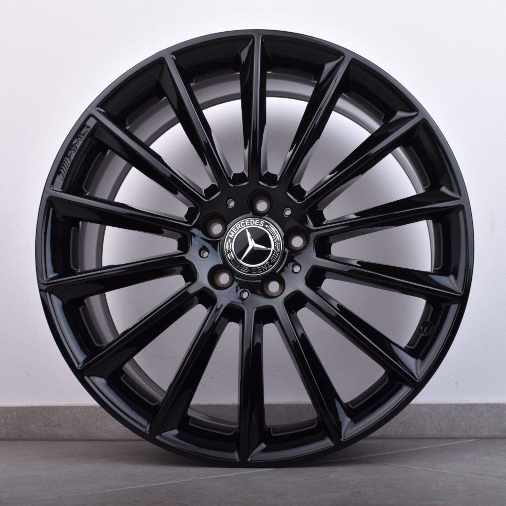 Original Mercedes GLA45 AMG X156 19 Zoll Felgen 8J ET43,5 Glanzschwarz – Ansicht 7