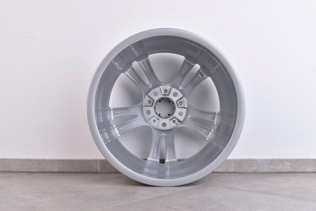Original BMW 3er 4er F30 F31 F32 F33 F36 18 Zoll Styling 397 Felgen Silber – Ansicht 6